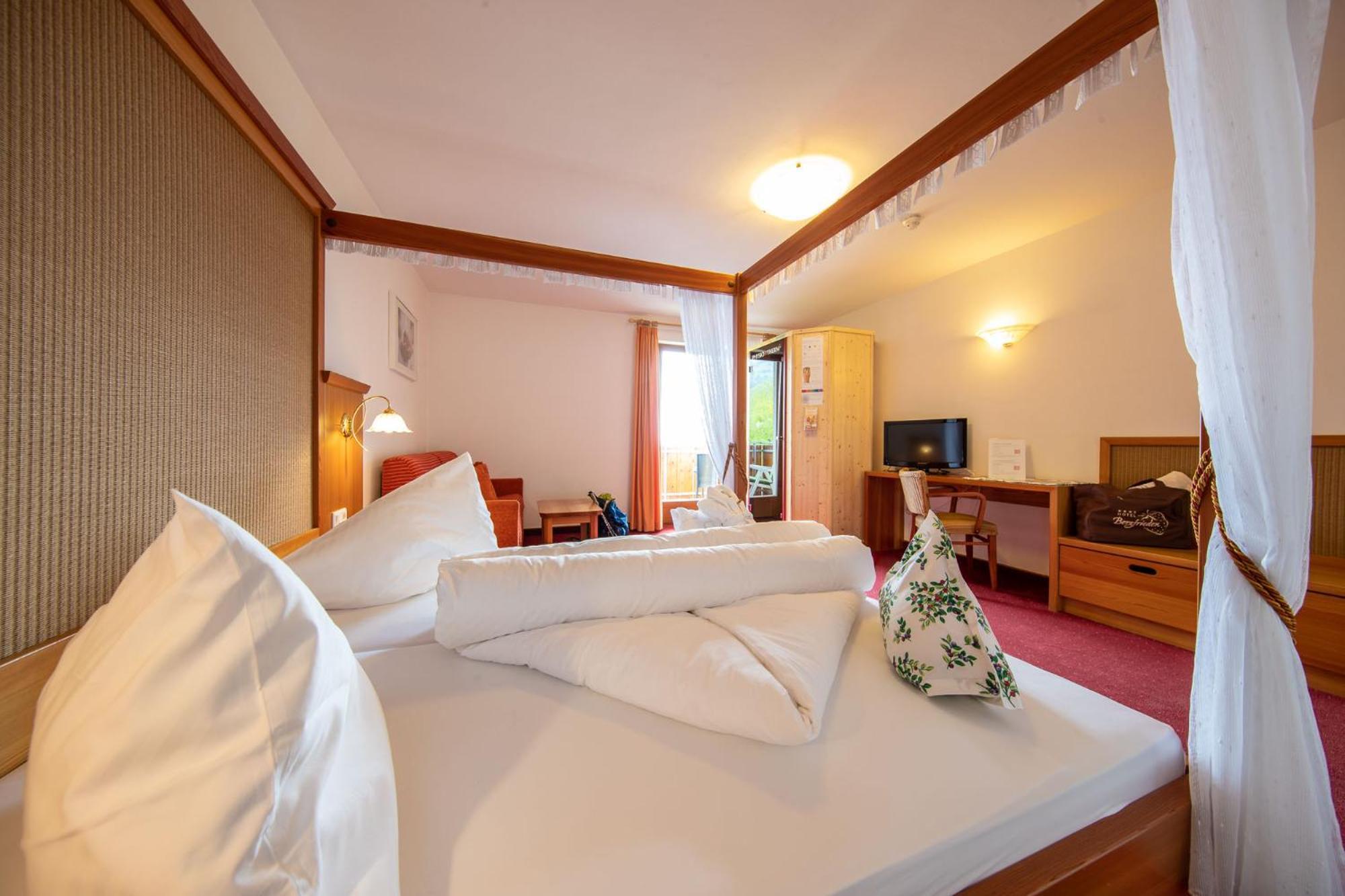 Hotel Bergfrieden มาร์เต็ลโล ห้อง รูปภาพ