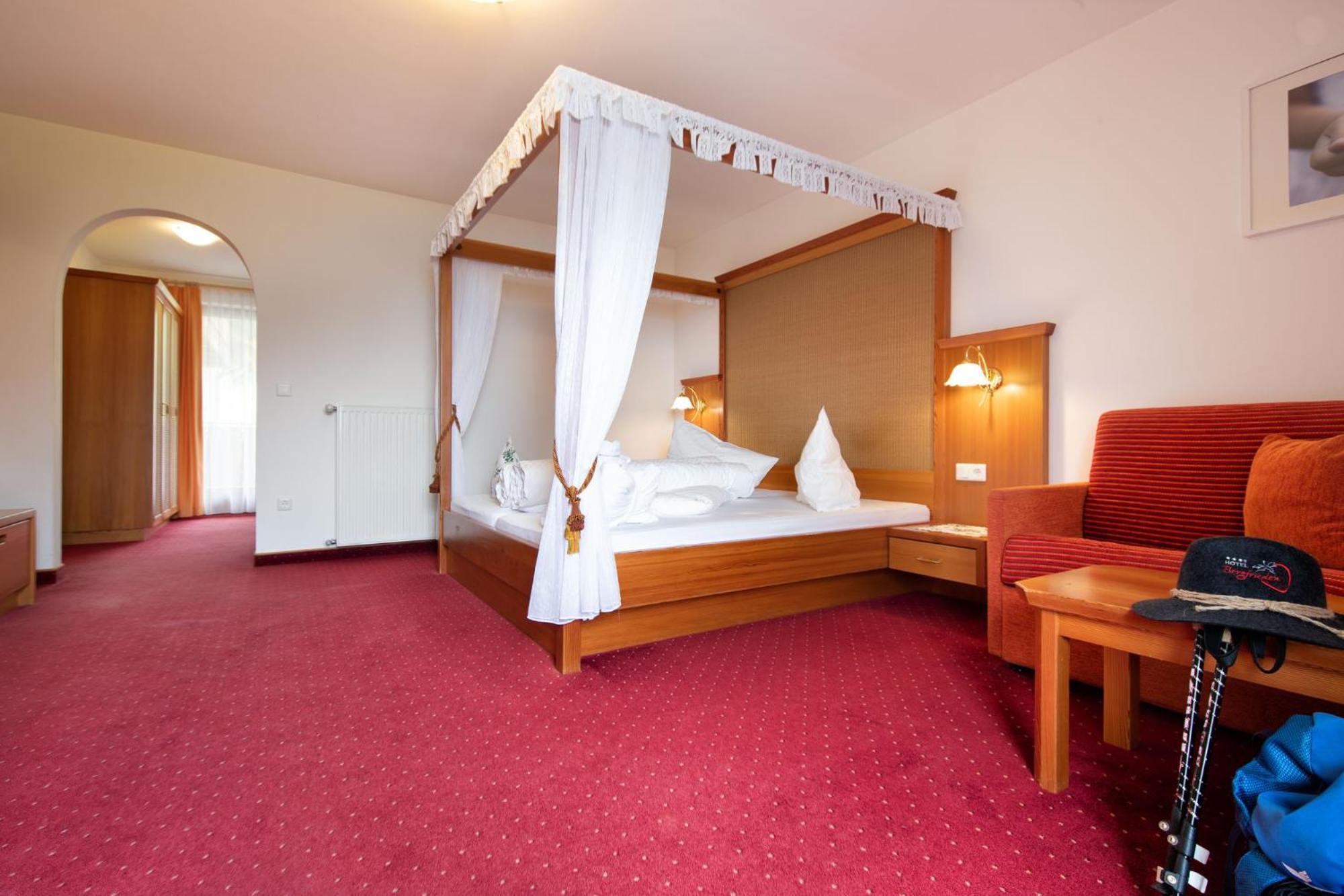 Hotel Bergfrieden มาร์เต็ลโล ภายนอก รูปภาพ