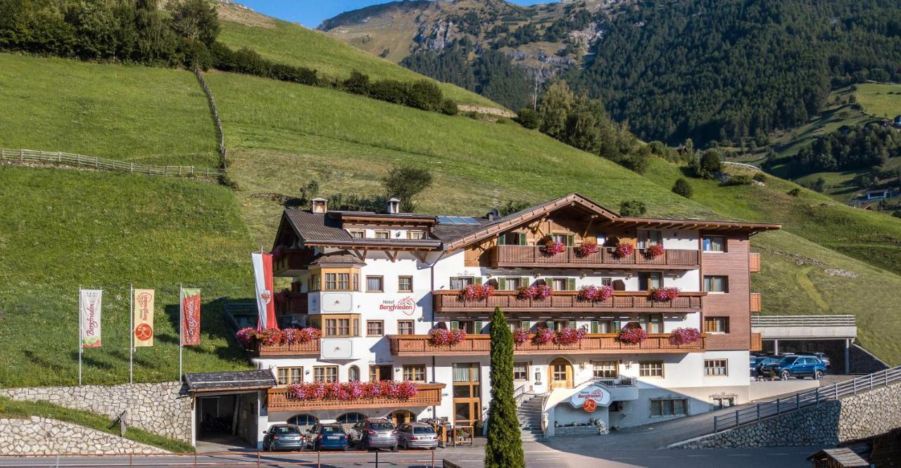 Hotel Bergfrieden มาร์เต็ลโล ภายนอก รูปภาพ